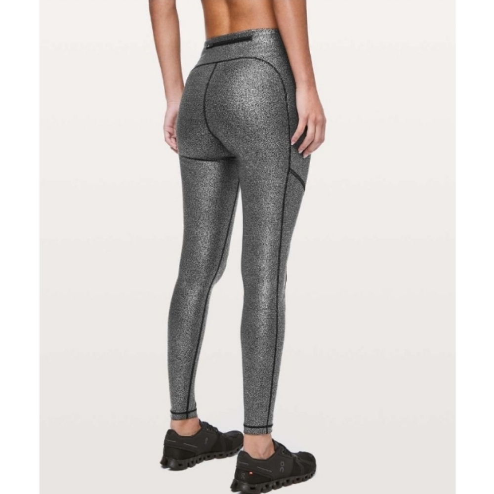 LULULEMON Speed Up Tight *Foil 28"